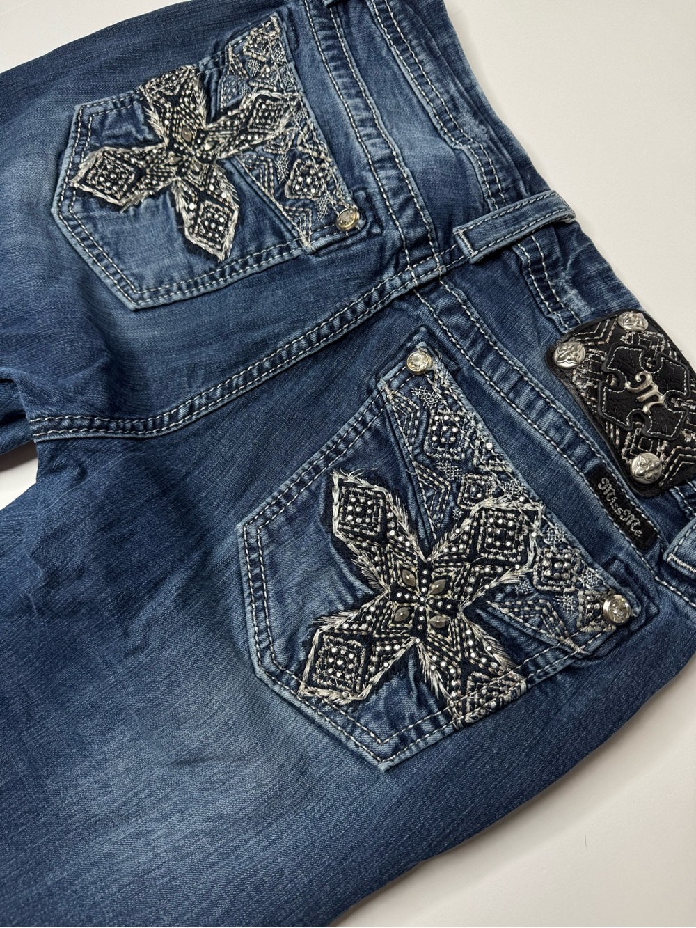 Miss Me Bootcut Jeans Women’s 28 Mid Rise Curvy Embellished Cross